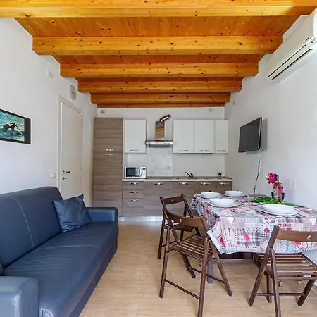 Leccino Apartmán Gardone Riviera