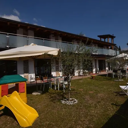 Leccino Gardone Riviera